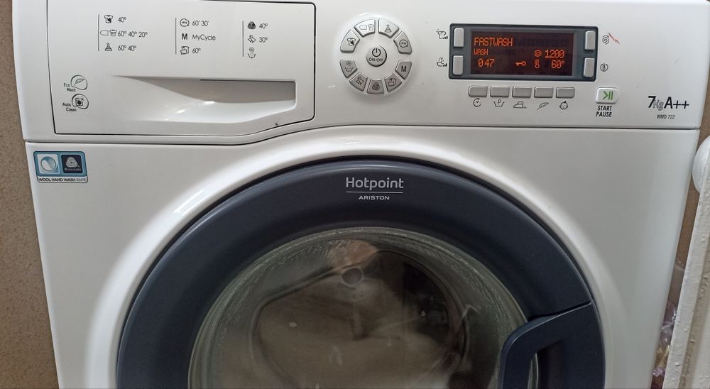 Пералня hotpoint ariston