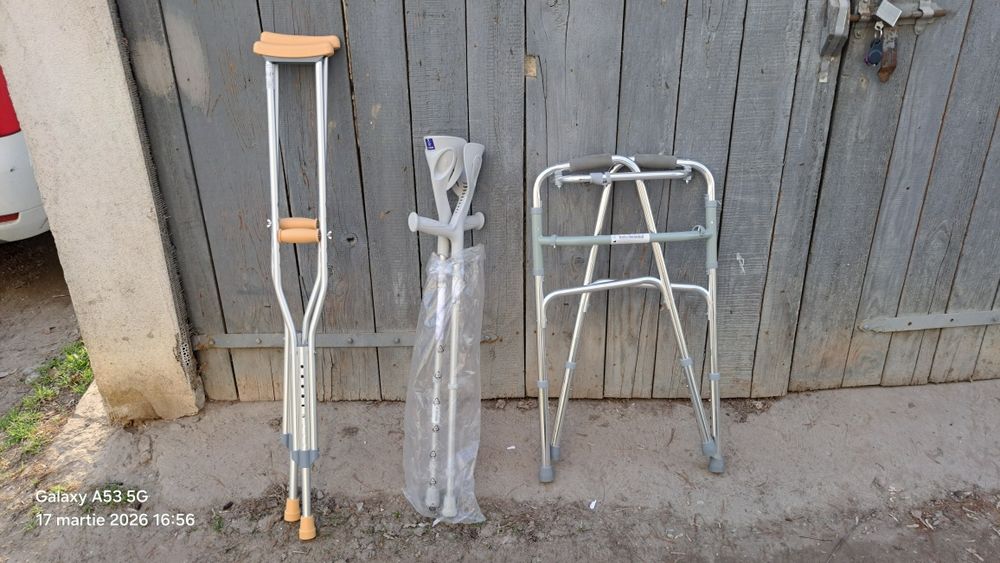 Vand cadru premergator si 2 perechi carje  noi .