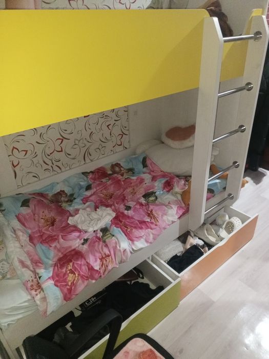 Кровать двухярусная