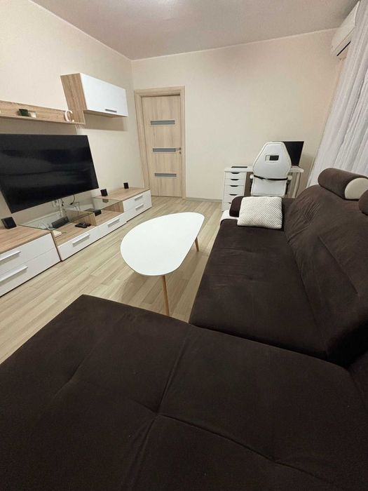 Proprietar vând apartament 3 camere in Lugoj, Micro 3, complet mobilat