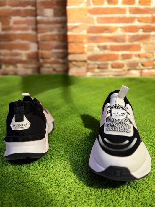 Adidasi Valentino True Act Negru - Alb - Produs Full Box Premium