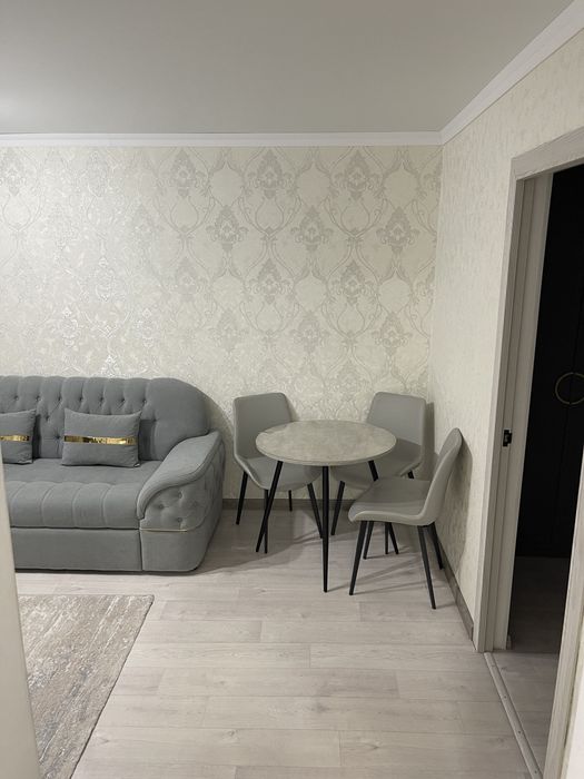 Продаем квартиру 2-комнатную, 43.4 м2
