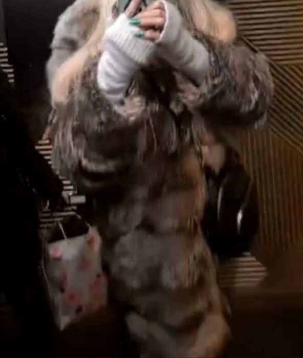 Продам шубу кайот лиса