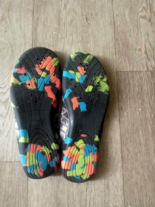 Аква обувь. 36 р