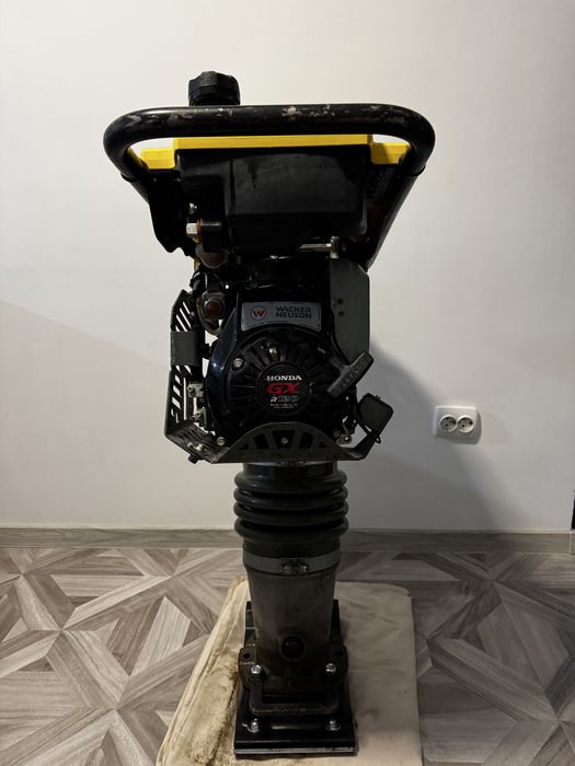 Mai compactor wacker neuson BS 60-4As  4CP 72kg motor honda 4 timpi