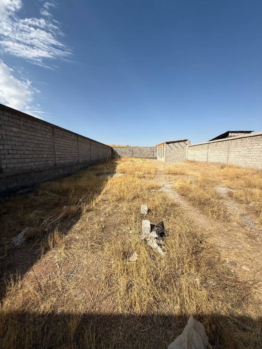 Продается земля , 4 и 6 соток. 2 участка