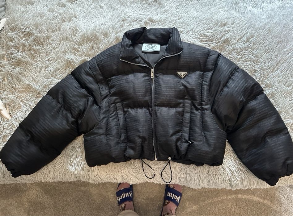 2 в 1 Яке и елек модел на Prada
