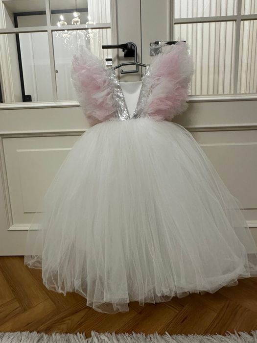 Платье на девочку