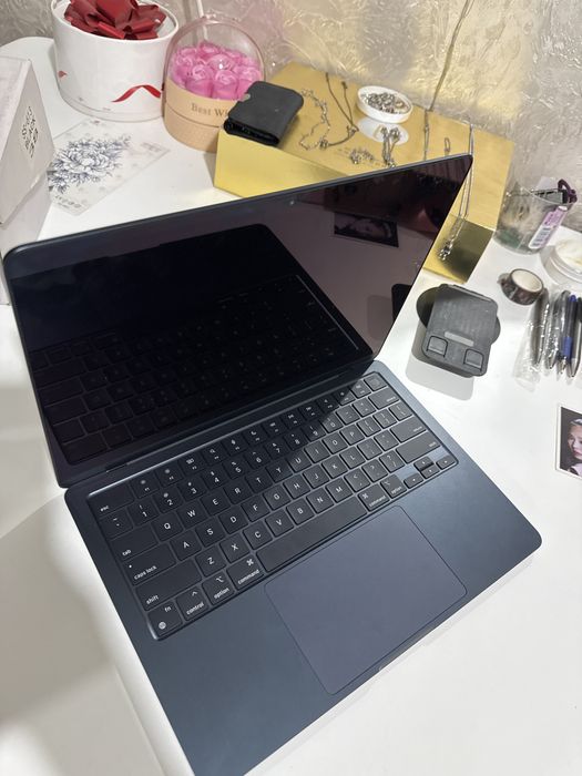 McBook Air 13 M3