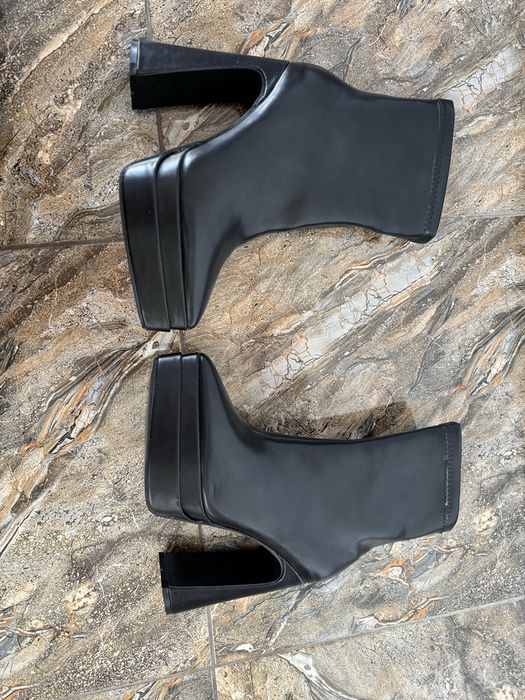 Botine elegante cu toc gros si platforma 39