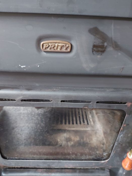 Продавам Камина с водна риза