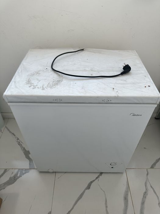Морозильный ларь Midea