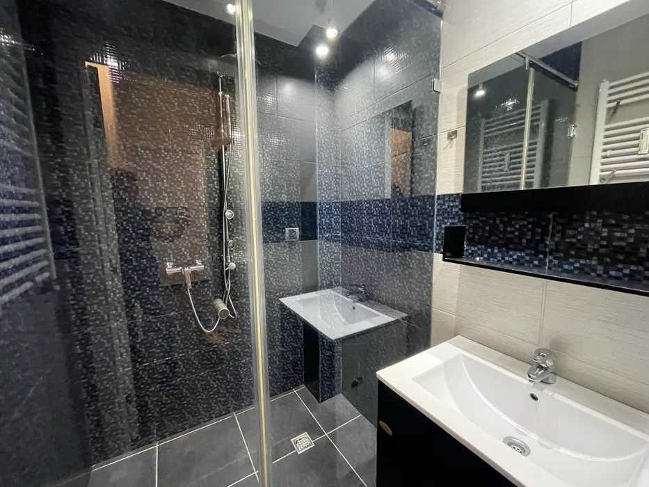 Дава се под наем Тристаен апартамент в София, Център - 85 кв.м за 1000 € - Снимка #4