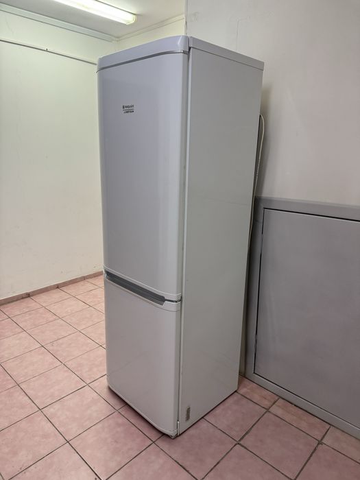 ХОЛОДИЛЬНИК Hotpoint Ariston