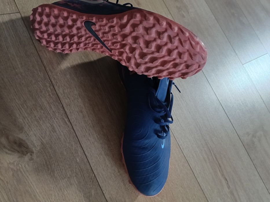Adidași Nike sintetic