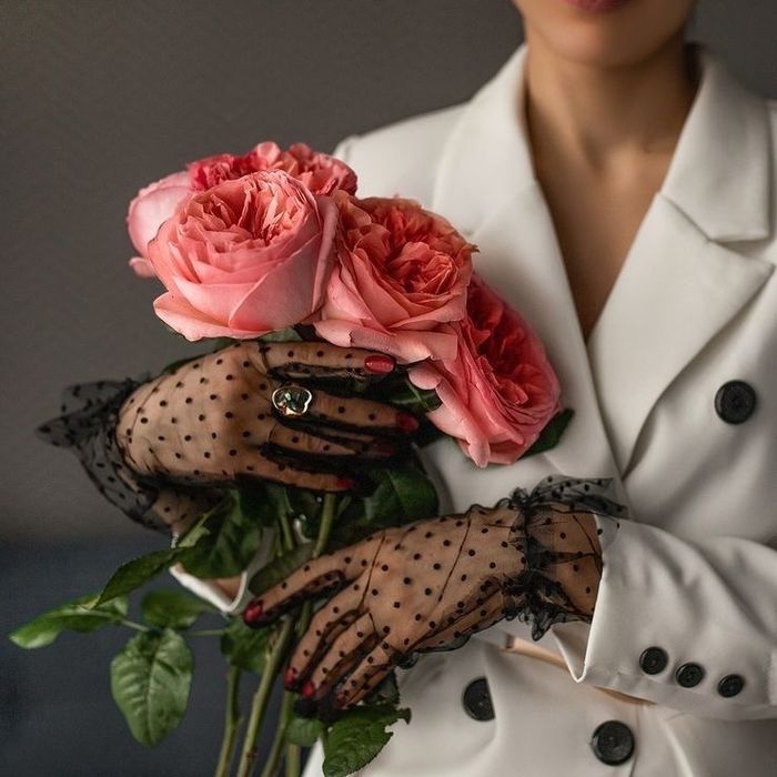 Перчатки в сетку декоративные