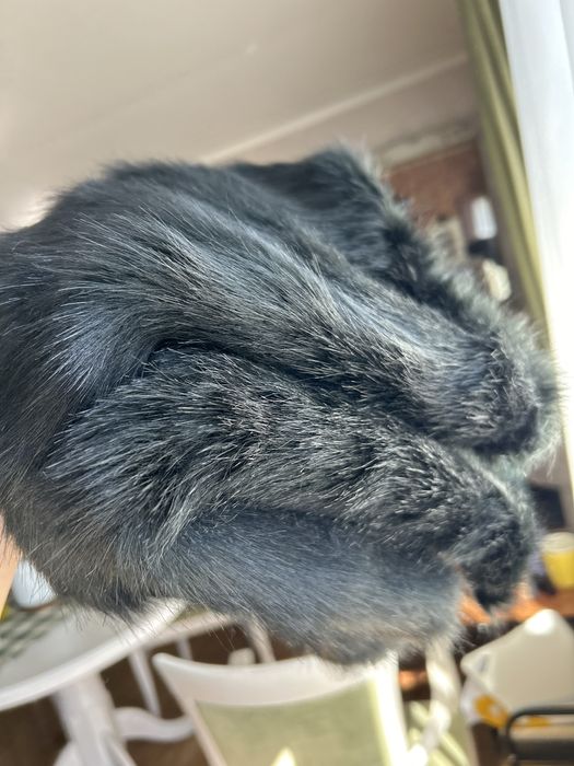 Sal din blana ecologica elegant. Nou. Novelle