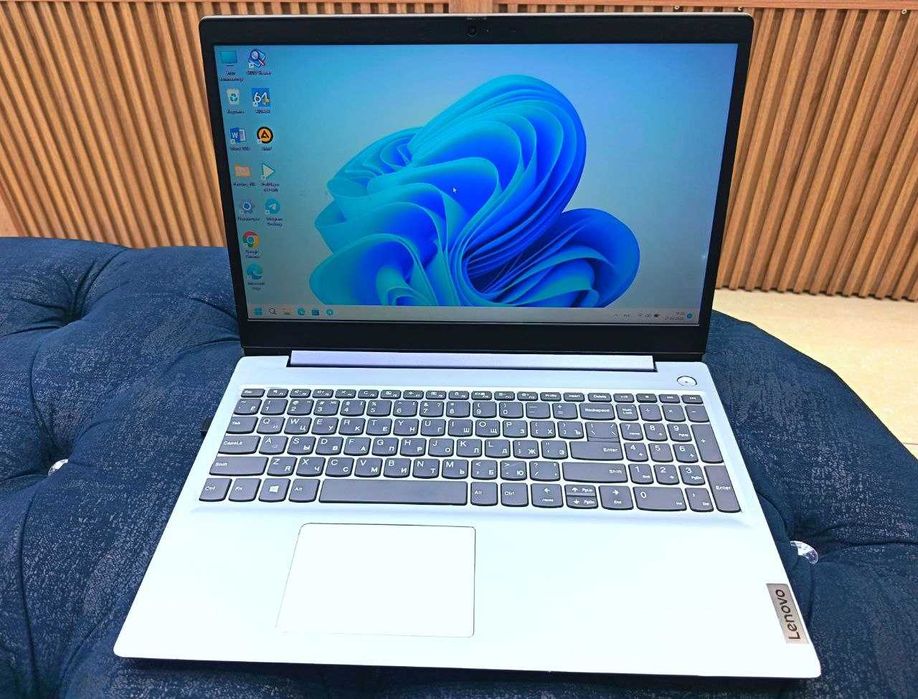 Noutbuk Lenovo Ryzen 3  4 yader
