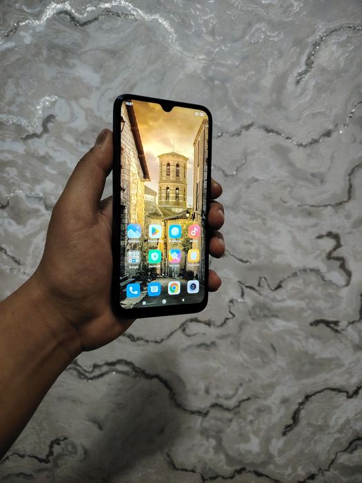 Redmi note 8 Sotiladi holati ideal tinniq