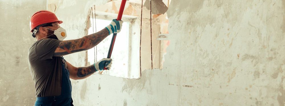 Meseriaș cu experiență Construcții, interioare & puțuri de apă