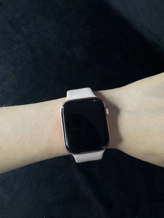 Apple watch se2/baitime•0.0.24