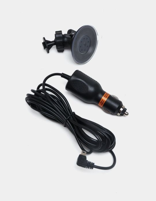 Videoregistrator 3 tomonlama oladi oldi orqa va salon qismini