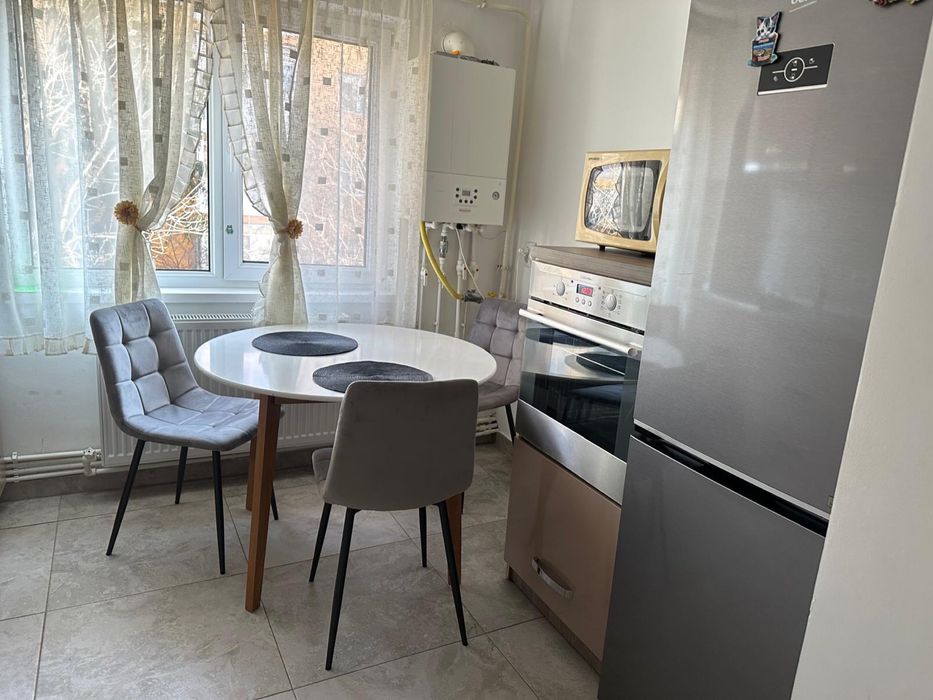 Apartament 2 camere de inchiriat