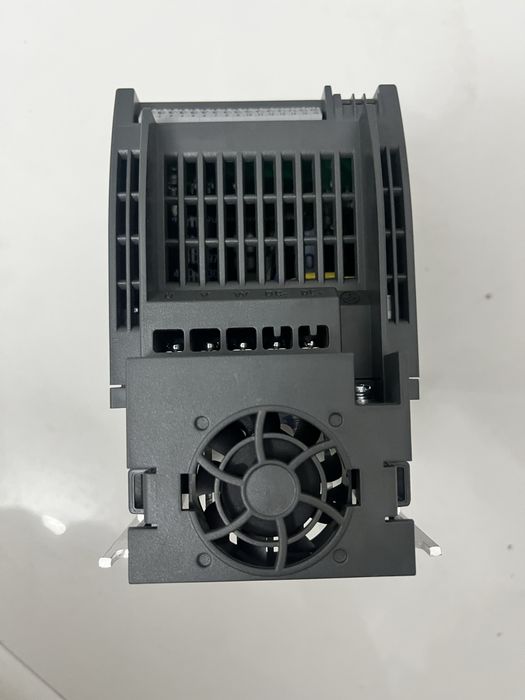 Частотный преобразователь Siemens SINAMICS