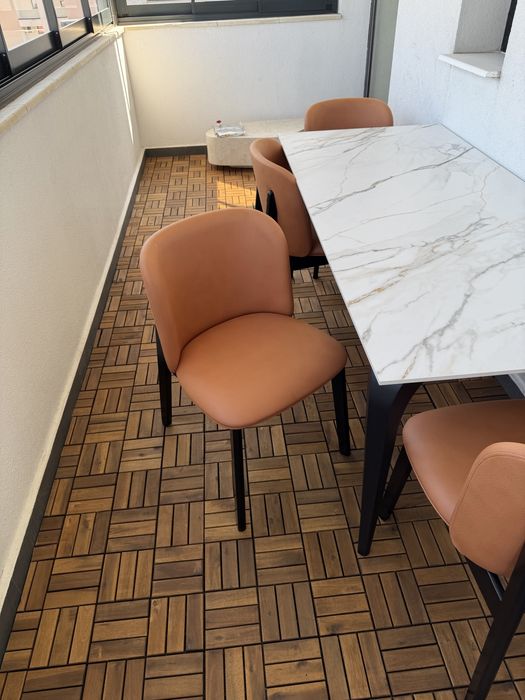 Masa MOBEXPERT LAREDO cu blat ceramic si 4 scaune de nabuc