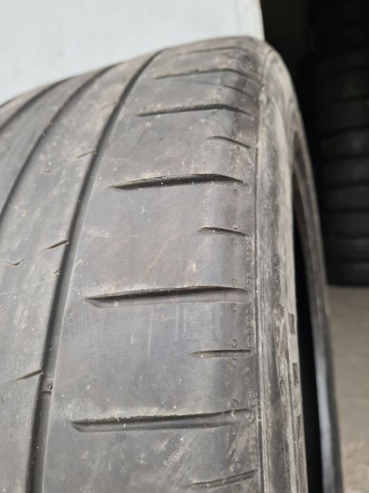 4 бр. летни гуми 275/45/21 и 315/40/21 Pirelli DOT 4319/3619 3,5-4 mm