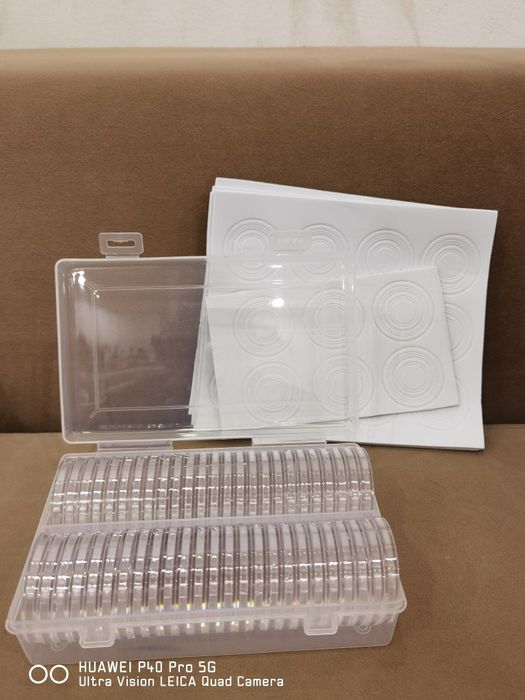 Нумизматична кутия + 50 бр. Капсули 40мм