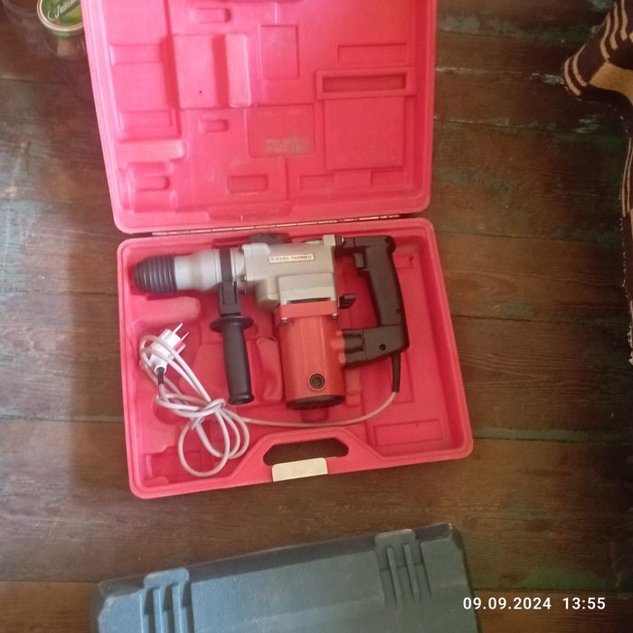 Продается перфоратор