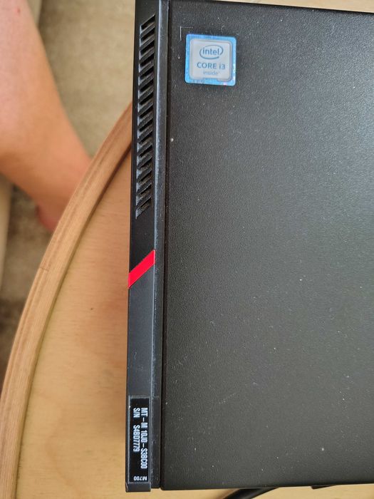 Lenovo ThinkCentre M700 Tiny / Intel Core i3 / 4GB RAM / 500GB HDD
