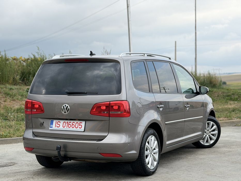 Volkswagen Touran/2.0 TDI/DSG(Cutie automată)/2011/Euro 5/6499€
