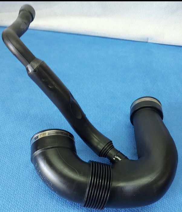 Оригинални маркучи кулер,водни ,въздуховод  мерцедес W203 2.2CDI 2004г