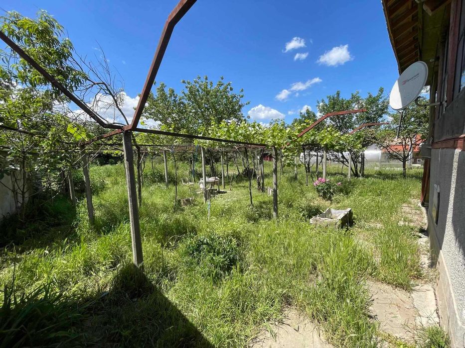 Продава се Къща в с. Васил Левски, Област Търговище - 150 кв.м за 340 €/кв.м - Снимка #13