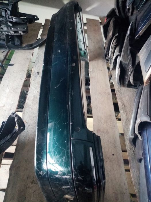 Бампер задний на Mercedes E 210 универсал