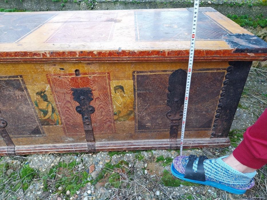 Старинен сандък .