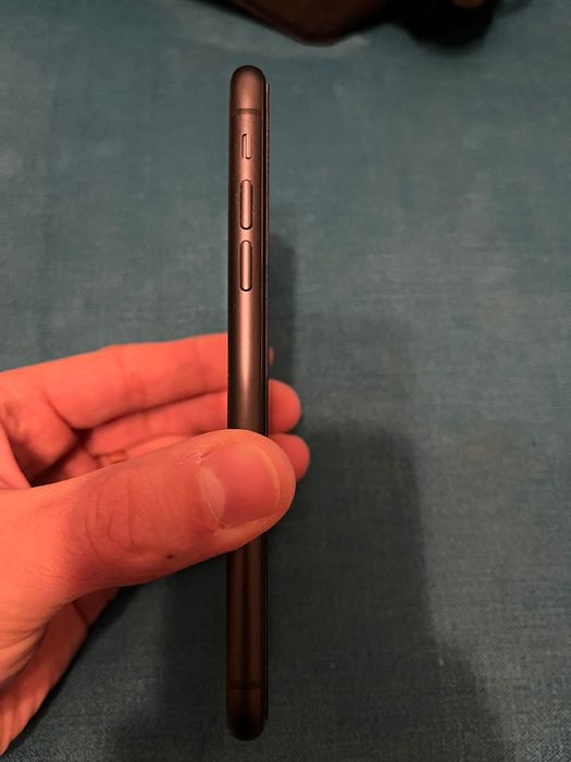 Vand Iphone 11 black 128gb garantie RO