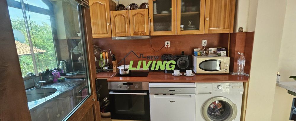 Къща в Пловдив, област-с.Златовръх площ 68 цена 105300