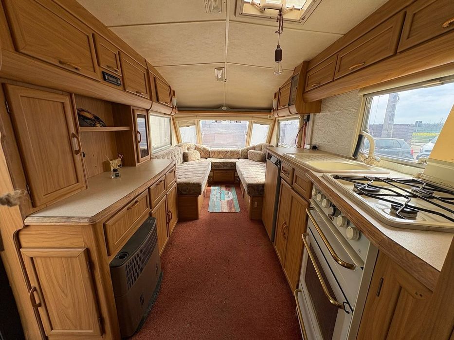 Rulotă Lunar Delta 520 - Panou Solar, Baterie, OFF GRID, Acte UK