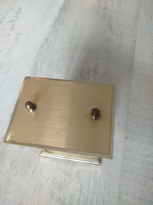 Ceas de masa president