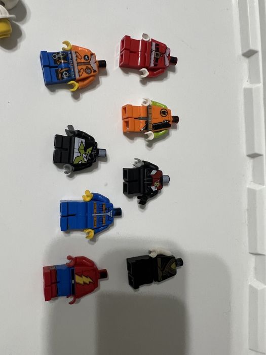 Продам Лего минифигурки