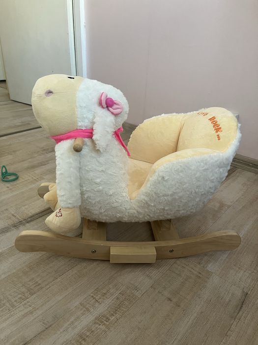 Люлеещо се бебешко столче Овца