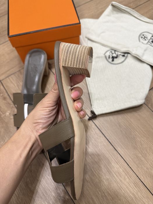 Тапочки Hermes Oasis