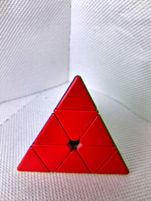 Кубче рубик Pyraminx M Gan