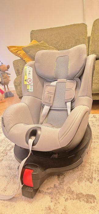 Scaun auto ISOFIX i-Size Britax Romer DUALFIX M Cool Flow Silver