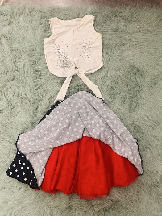 Costum de dans pentru fete