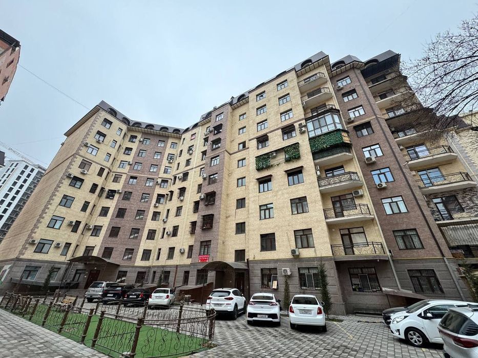 Fartuna House Продается 4 комнатная квартира коробка ул.А Каххара