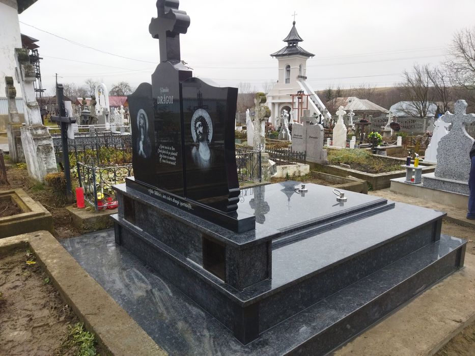 Construim ,cripte,cavouri ,borduri morminte